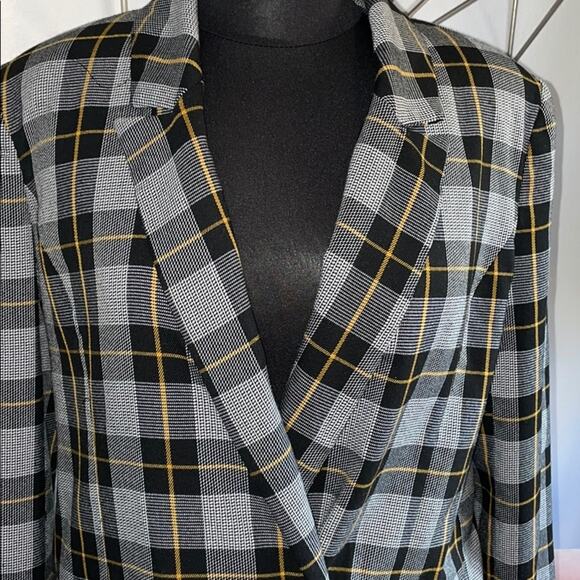 Forever 21 plaid blazer - Picture 2 of 6